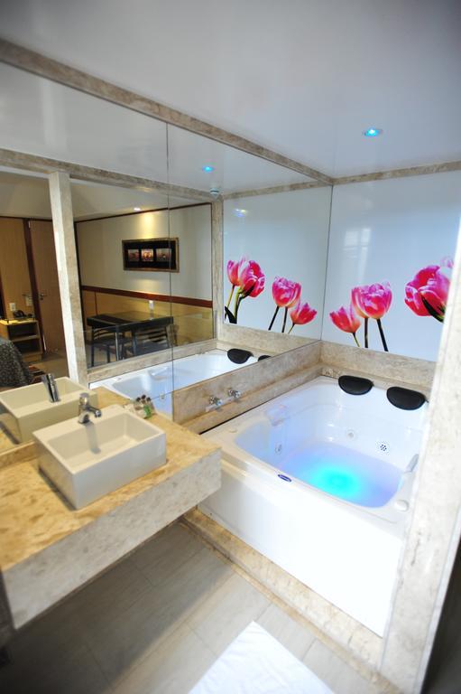 Hotel Premium Plaza Муриаэ Экстерьер фото